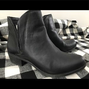 🍀 Lucky Brand Brenon Black Ankle Booties 🍀